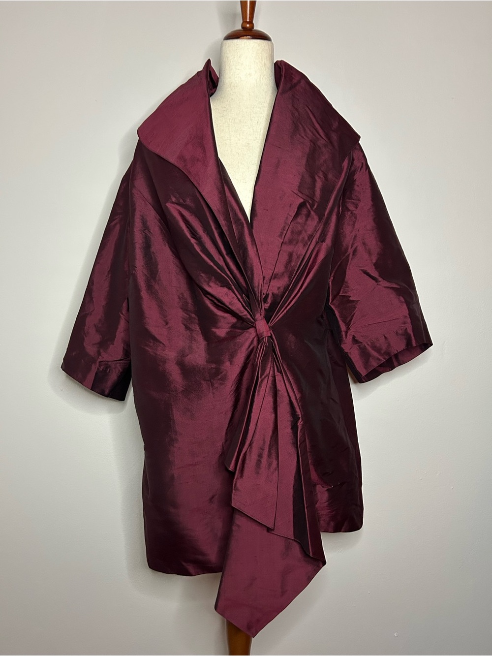 LORAIN CROFT Maroon Silk Iridescent Wide Lapel Wrap Dress Overcoat